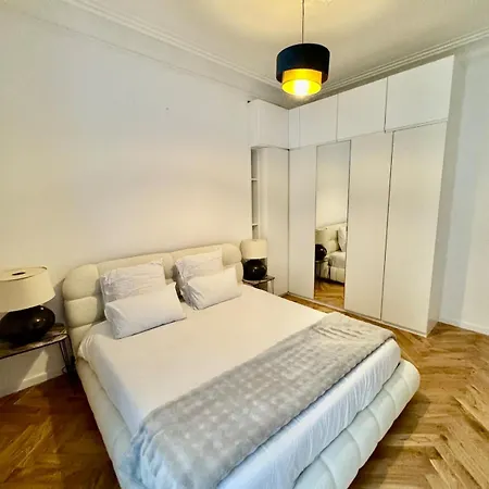 Appartement Luxury Trocadero - 2 Bedrooms 80m2